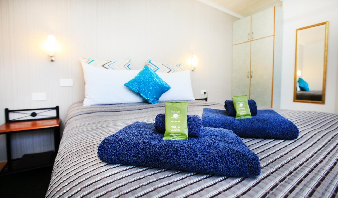Central Motel Gin Gin エクステリア 写真